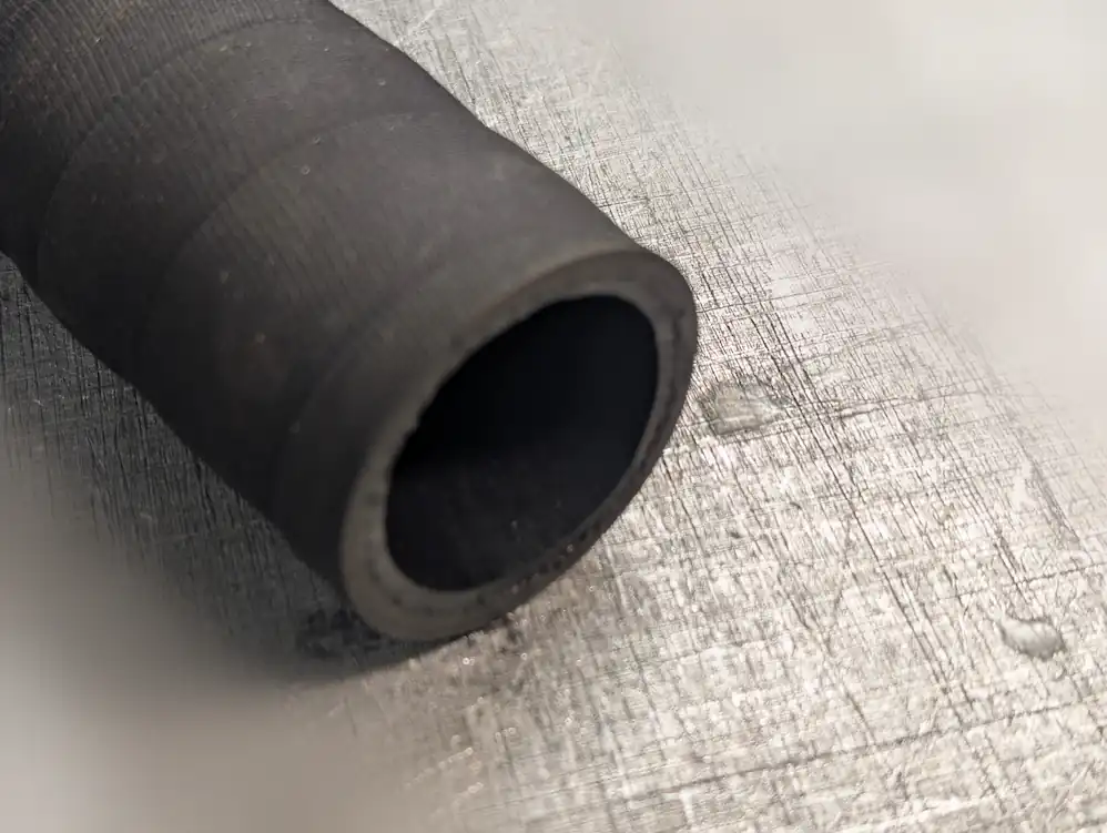 Erilaisia teollisuusletkuja